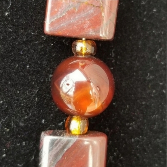 POLISH RED JASPER, CARNELIAN AGATE, & TEMPEST STONE NECKLACE WITH STERLING CLASP - Picture 5 of 7